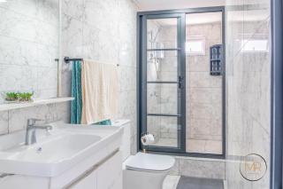 Mountain View Escape City Break - 3