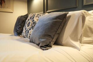 The Willow - Studio 24 - Bristol - 7