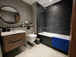 Charming 2-Bedroom Apartment Canary Wharf - London - Londres - 3