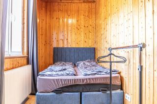 Cozy Entire House with Terrace and Garden, Up to 34P - Vienne - 1