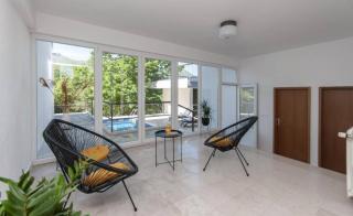 Nature View Spacious Five Bedroom Villa, Pool - Zadvarje - 5