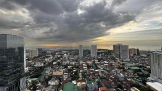 La Suitez 1420 I Skyline Views & Luxe Stay Near MOA - Manila - 0