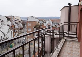 Modern 2-Level Apartment with Balcony in Varna by Flat Mаnager - Varna - 6