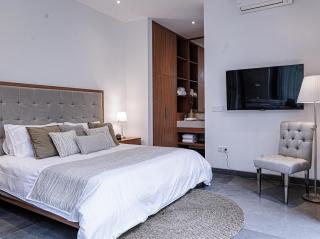Brand New! Private Rooms at Canggu Luxury Villa near Surfing Beaches - Canggu - 7
