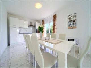 Cozy Villa With Pool - Krk - 6