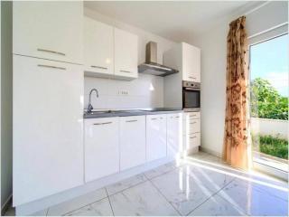 Cozy Villa With Pool - Krk - 5