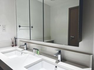 Coastal Charm - Fully Furnished 2-Bedroom Apartment with Spectacular Views by Petals Holiday Homes - 2