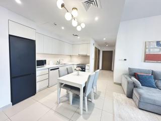 Coastal Charm - Fully Furnished 2-Bedroom Apartment with Spectacular Views by Petals Holiday Homes - 1