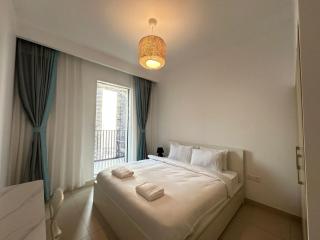 Coastal Charm - Fully Furnished 2-Bedroom Apartment with Spectacular Views by Petals Holiday Homes - 7