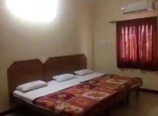 Vel Murugan Lodge Palani - Palni - 1
