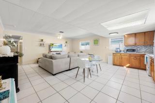 Tropical Tranquility In South Hutchinson Beach - Fort Pierce - 6