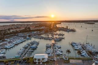 Tropical Tranquility In South Hutchinson Beach - Fort Pierce - 0