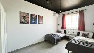 Seascape apartment in Qawra by Homely - 2