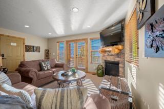 Altitude Adjustment with Resort Amenities MH1312 - Eden - 9
