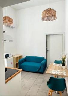 Urban Chic Guest House free Wi-Fi- - 8