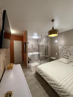 love room - 1