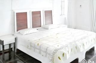 Cozy studio in Trou-aux-Biches 35 m² with lovely garden balcony - 1