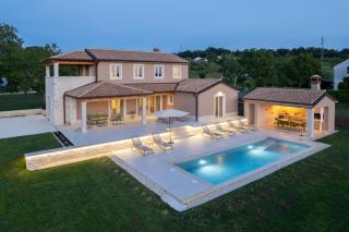 Moderne Villa Mit Pool Für 8 Personen In Zentralistrien Mit Panoramablick Und Großem Garten, - Pazin - 0