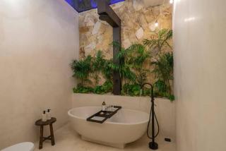 The Jungle - Luxurious & Tropical Concept - 3BR - Central Canggu - Canggu - 6