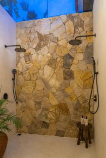 The Jungle - Luxurious & Tropical Concept - 3BR - Central Canggu - Canggu - 1