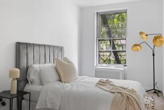 Chelsea Canvas III by Rove Travel Charming 2BR Gem - 3