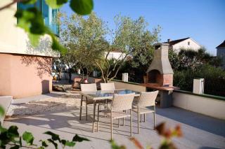 Ferienwohnung Mit Balkon, Meerblick, Pool Und Bbq - Zadar - 7