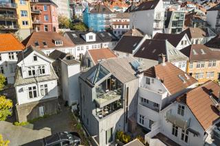 The Double Date I Architectural Gem - Bergen - 5