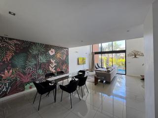 Cozy Beachfront Apartment - Cap Malheureux - 3