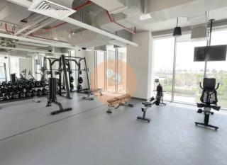 EasyGo - Exceptional 2BDR- Large Terrace-Pool Access - Dubai - 9