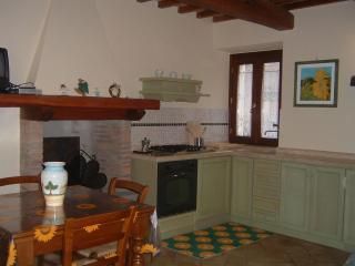 Charmantes Ferienhaus In Castel Cellesi Mit Pool - San Michele in Teverina - 3