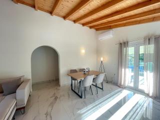 Magellanos Mint House- Kinopiastes - 2