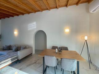 Magellanos Mint House- Kinopiastes - Kynopiástai - 1