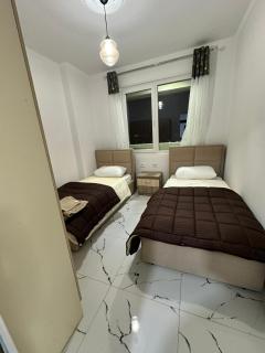 Golden Bliss Apartment - Tirana - 4