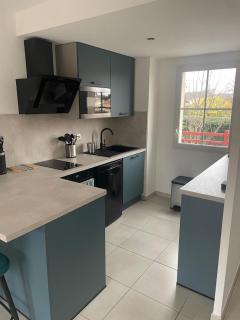 Charmant T2 rénové avec balcon, proche plage et commerces - Arès - 6