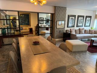 High End Artistic Apartment - 2