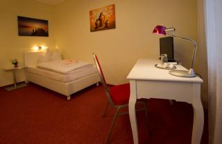 Hotel Rosengarten - 3