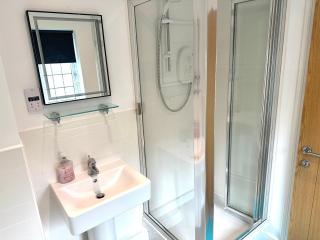 Silver Sky - 5 stars with VISIT CLEETHORPES - New Waltham - 5