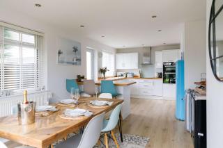 Beach house for 8 with hot tub & garden - Earnley - 0
