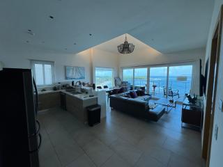 Apartamento en Playa Escondida - Front View - María Chiquita - 5