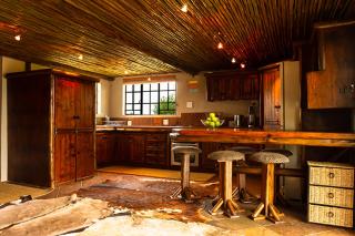 Kokolofitwe Game Lodge - Vredefort - 7