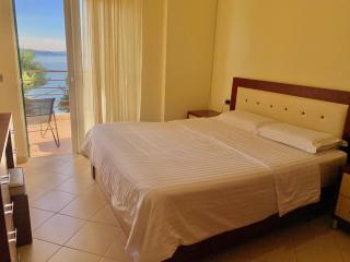Beachfront Apartment - Sarandë - 8