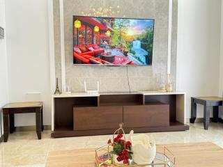Cozy 3 bedroom apt, indoor heated swimming pool, gym, ample parking, children play area, relaxing garden, amazing city views, In Kilimani near Yaya Centre, China City and Ngong Road - Nairobi - 7