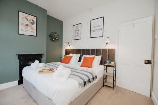 Stylish 2 Bed House, Sleeps 4, Free Parking, City Centre & Hospital - Nottingham - 2