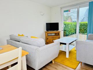 Charming 2 bedroom Parking Wi-Fi Garden Sleeps 4 - Lolite Apartment - Cambridge - 9