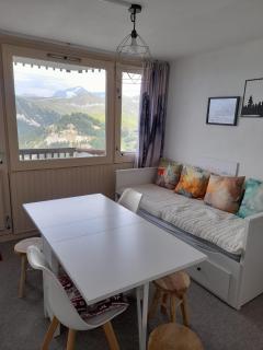 Appartement 4 personnes dans le mythique Paquebot des Neiges à La Plagne - 1