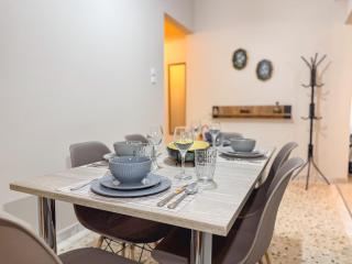 Spacious & Sunny 3BDR Apartment - Athens - 4