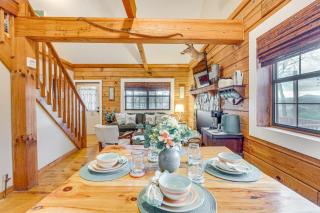 Hike, Boat and Explore Mtn-View Hayesville Hideaway - Hayesville - 5