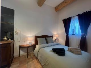 Maison provençale proche du lac - 2