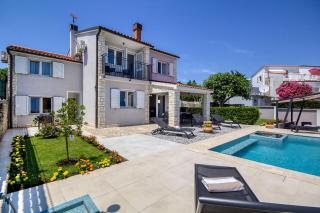 Herrliches Haus Breeze Mit Pool Und Meerblick - Premantura - 7