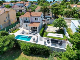 Herrliches Haus Breeze Mit Pool Und Meerblick - Premantura - 2